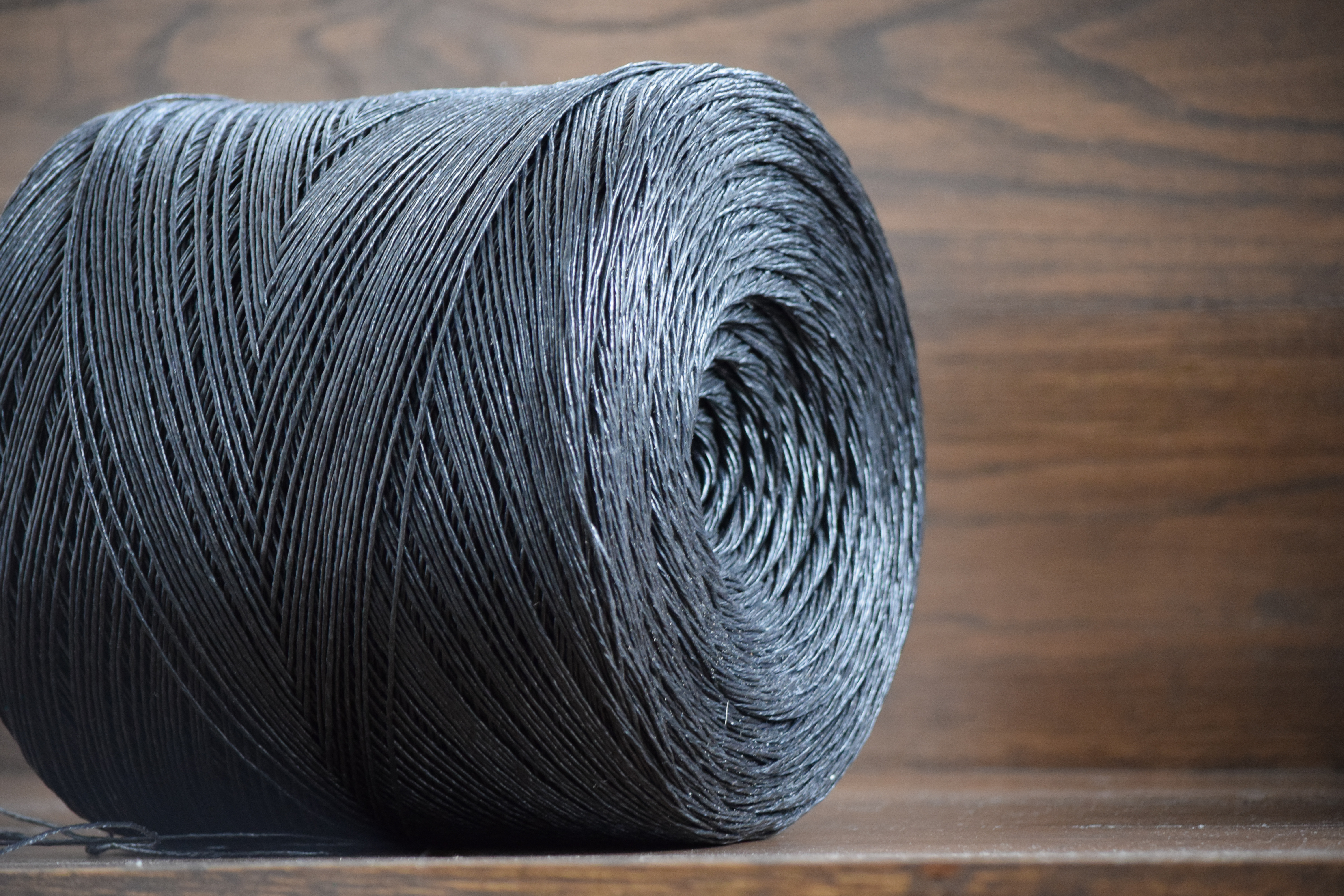 rafia-negra-tomatera